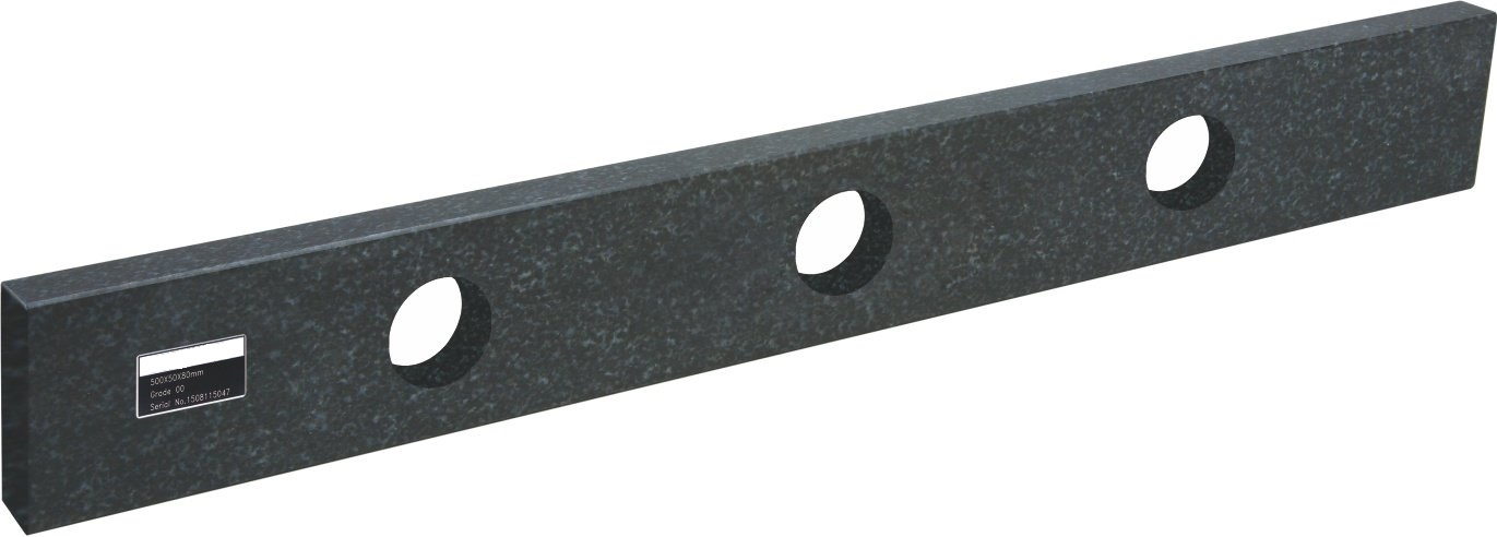 BLACK GRANITE STRAIGHT EDGE
